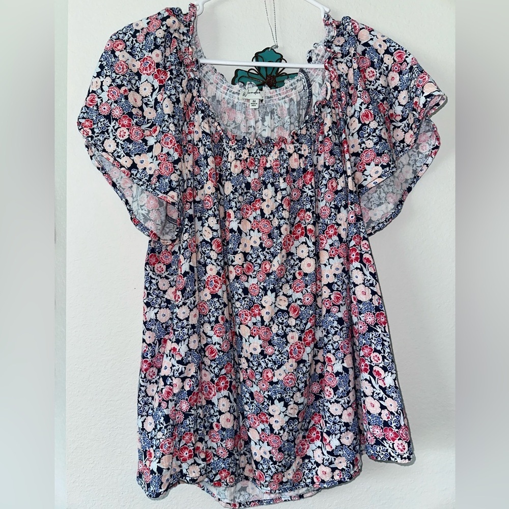 Wonderly Floral Print Blouse size Medium